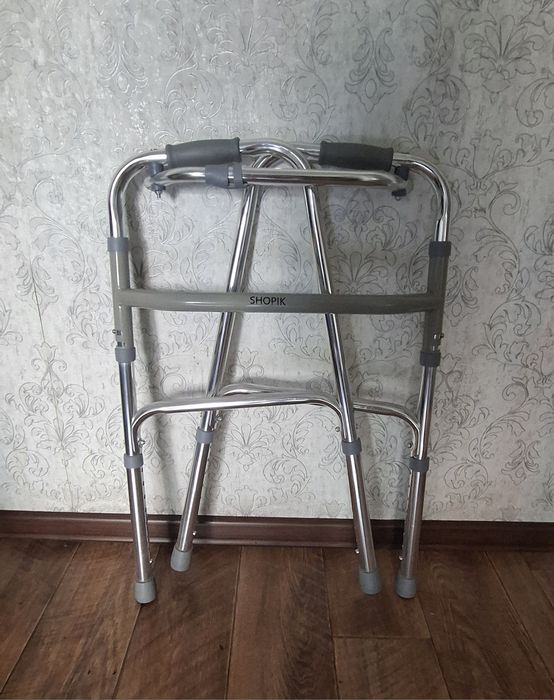 Продам ходунки б/у