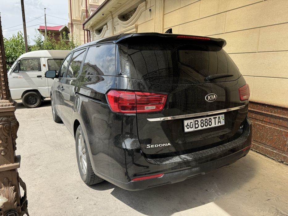Kia carnival Sedona