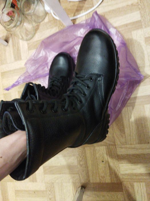 Продам военные берцы новые обсолютно