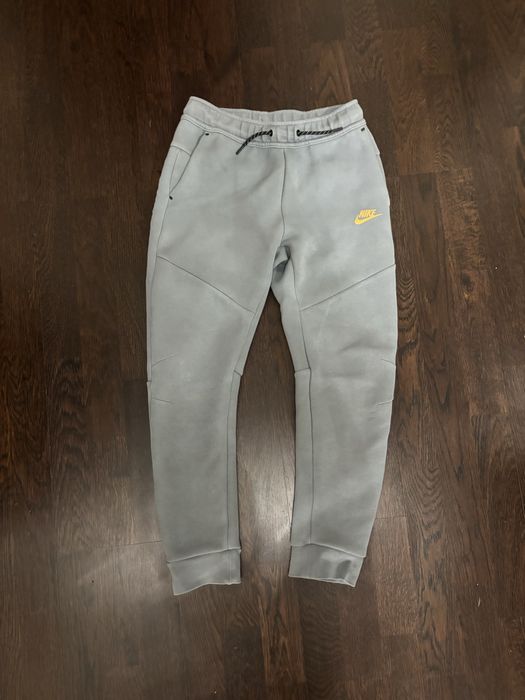 Pantaloni tech fleece