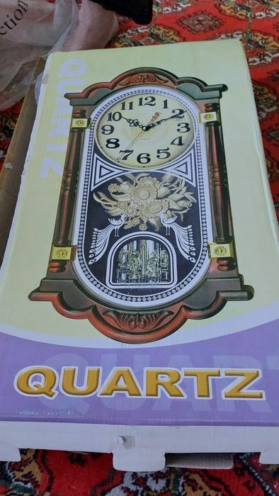 Часы настенный  новый все