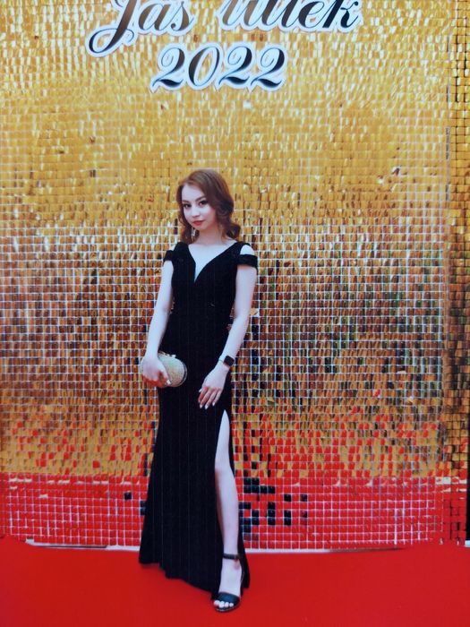 Продам вечернее платье для выпускного вечера