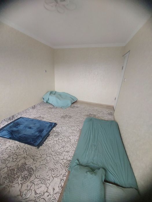 3 xonali kvartira sotiladi