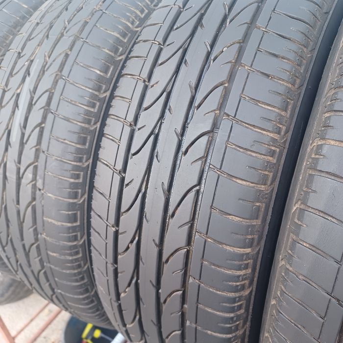 215 60 17 Bridgestine 4бр летни дот 19