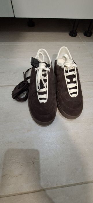 Vând sneackers Massimo Dutti mas 37