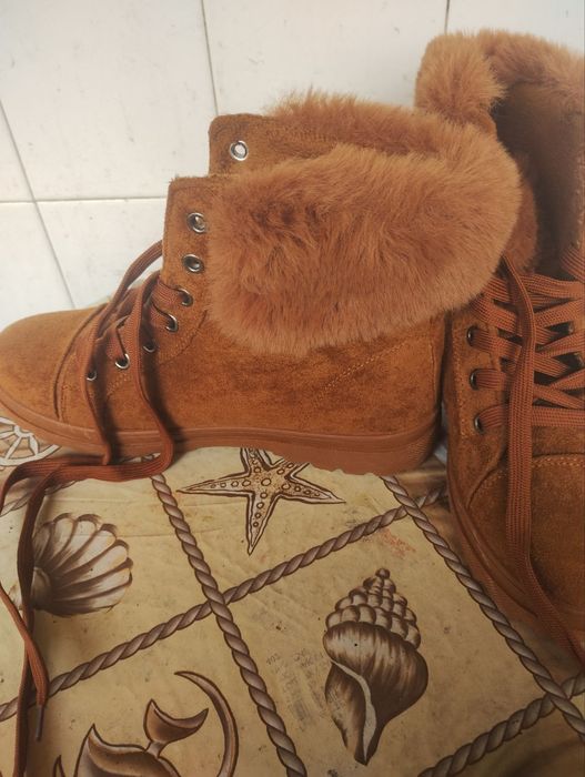 Зимни обувки 38 номер