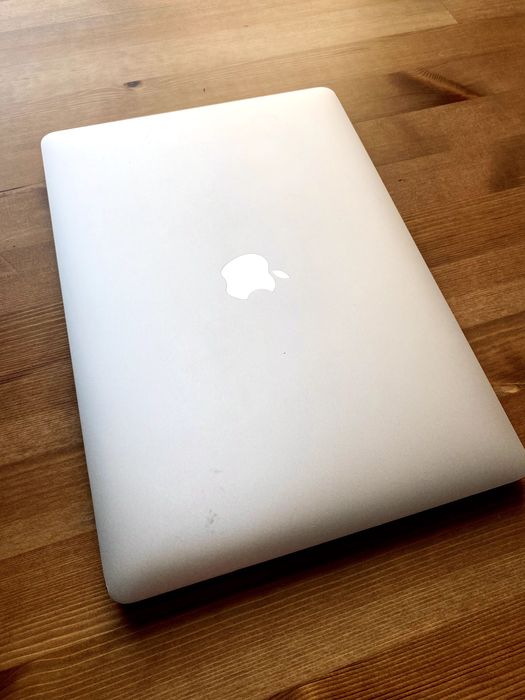 MacBook Pro 13” (2017) – i5, 128GB, macOS Ventura, оригинална кутия