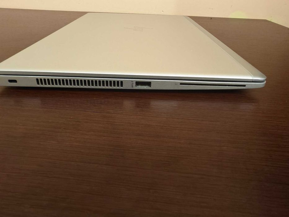 HP EliteBook 840 G5 / i5-8250U / 32GB RAM / 512GB SSD / Windows 11 Pro