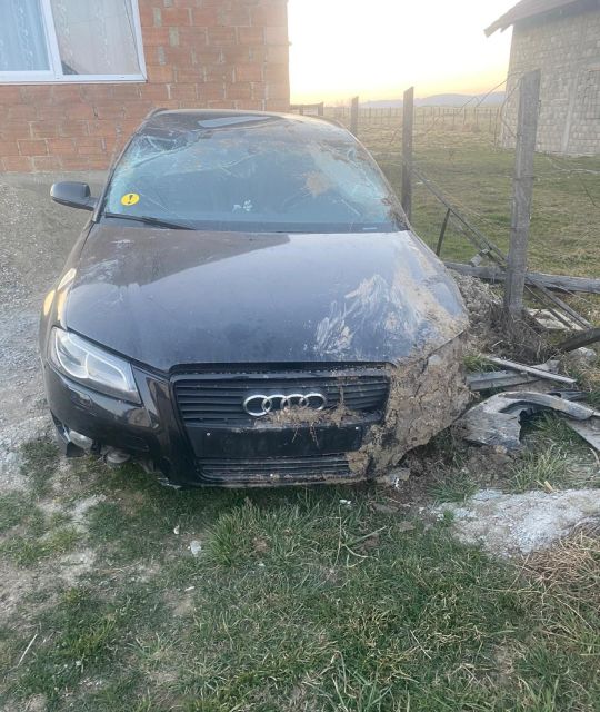 Dezmembram Audi A3 8P/8PA [2th facelift] [2008 - 2013] Sportback hatchback 5-usi 1.6 TDI MT (105 hp) Masina este cu motor de 1.6 CRTDI COD motor CAYC