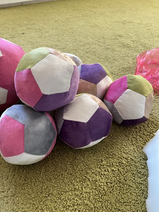 Тойбастарға арналған көпшіктер, доптар 550,800