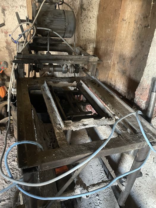 Matrita tigla beton pentru acoperisuri