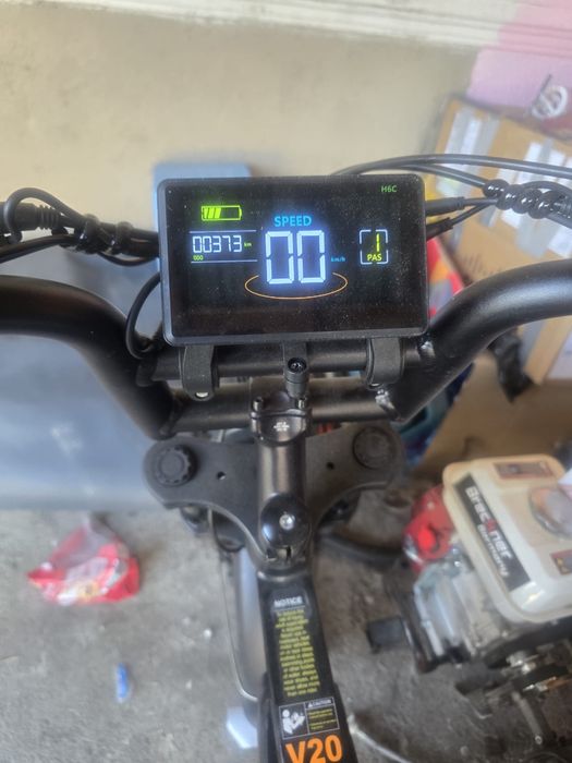 Bicicleta v20 electrică