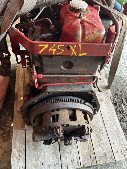 Motor CASE IH 745 XL