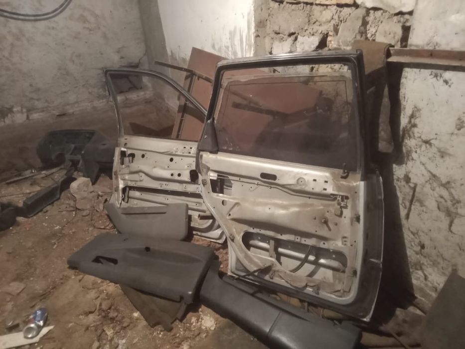 Пассат В-3 есіктері сатылады