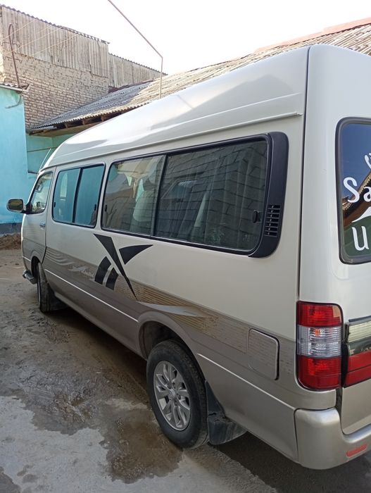 Mikro avftobiz King Long