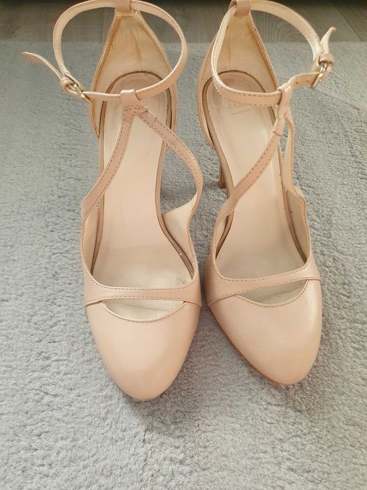 Vand pantofi piele Zara ca noi, marime 37