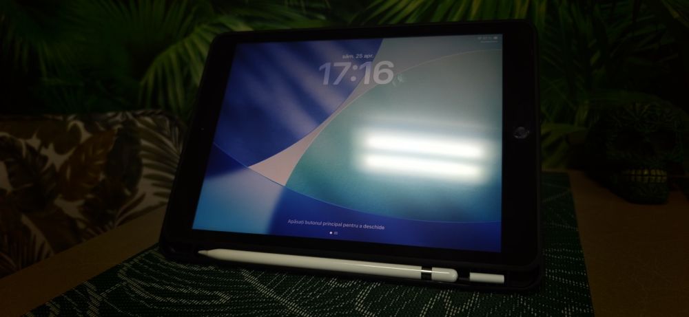 iPad 8 (Gen 8) 32GB WiFi + Apple Pencil Gen 1 + husă – perfect funcțional