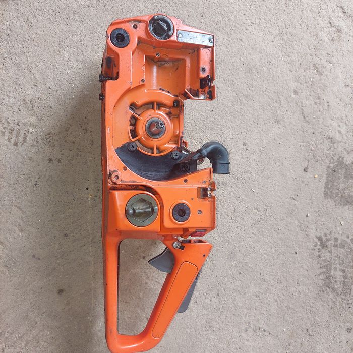 Vând piese husqvarna 55