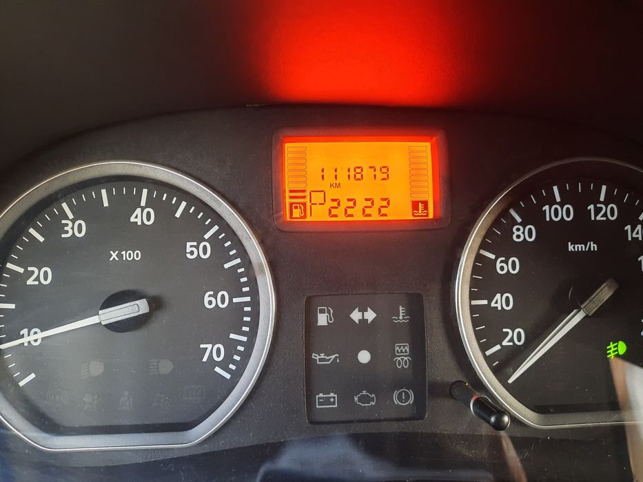 Автомобмль Ниссан Альмера