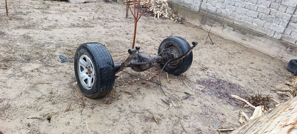 Voʻlga oldi peroʻdoʻk va orqa moʻst sotiladi