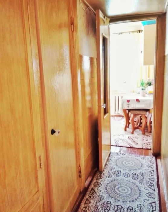 Чилонзор 24 кв 2/5/5 средни ремонт разденли 45 кв метир кафе гиждивон