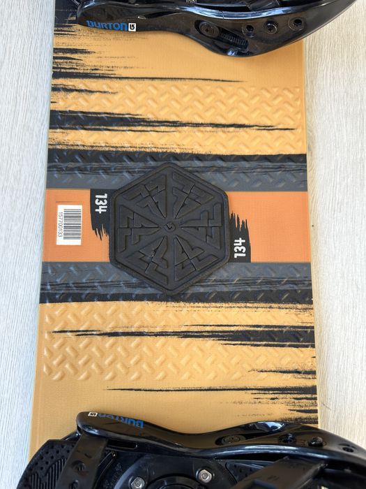 Placă snowboard Burton 134 cm +Legături Burton