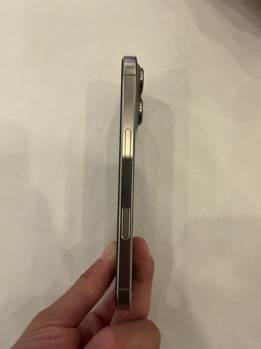 iPhone 16 pro, Sim