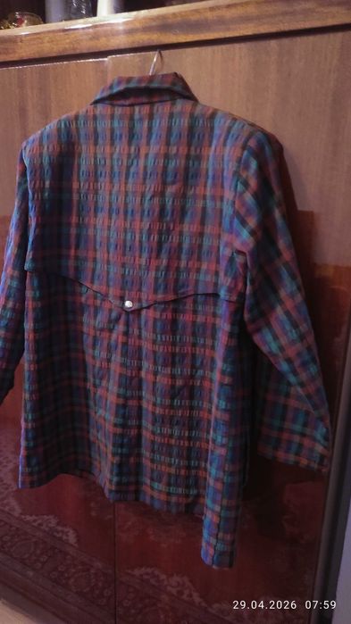 ПОДАРЯВАМ дамско манто/шлифер/яке за едра жена 160/80 кг.