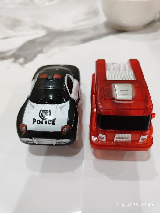 Продам машинки для гибкой дорожки