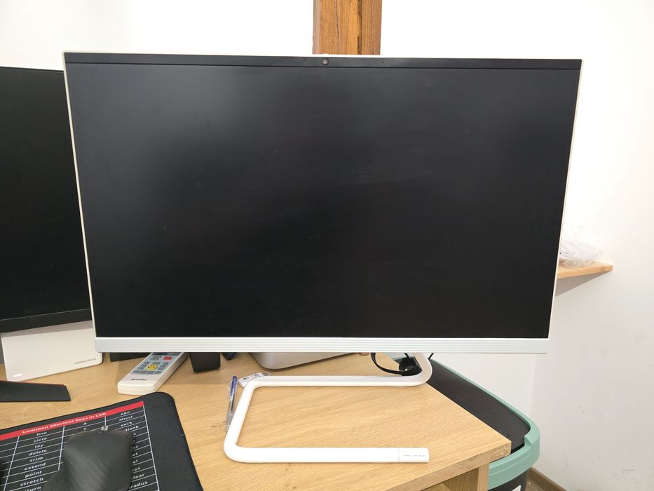 Lenovo IdeaCentre A340-24IWL 23.8" FHD | i3-10110U | 8GB RAM | SSD 256GB | Win 11 Pro