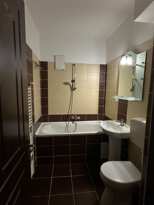 Inchiriez apartament 2 camere