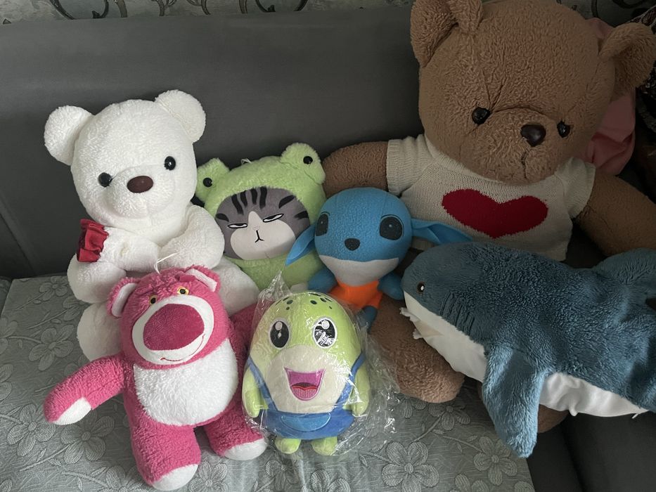 Магкие игрушки разные