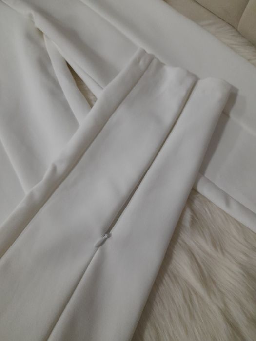 Pantaloni eleganți cu talie înaltă șliț la glezna mărimea M Zara