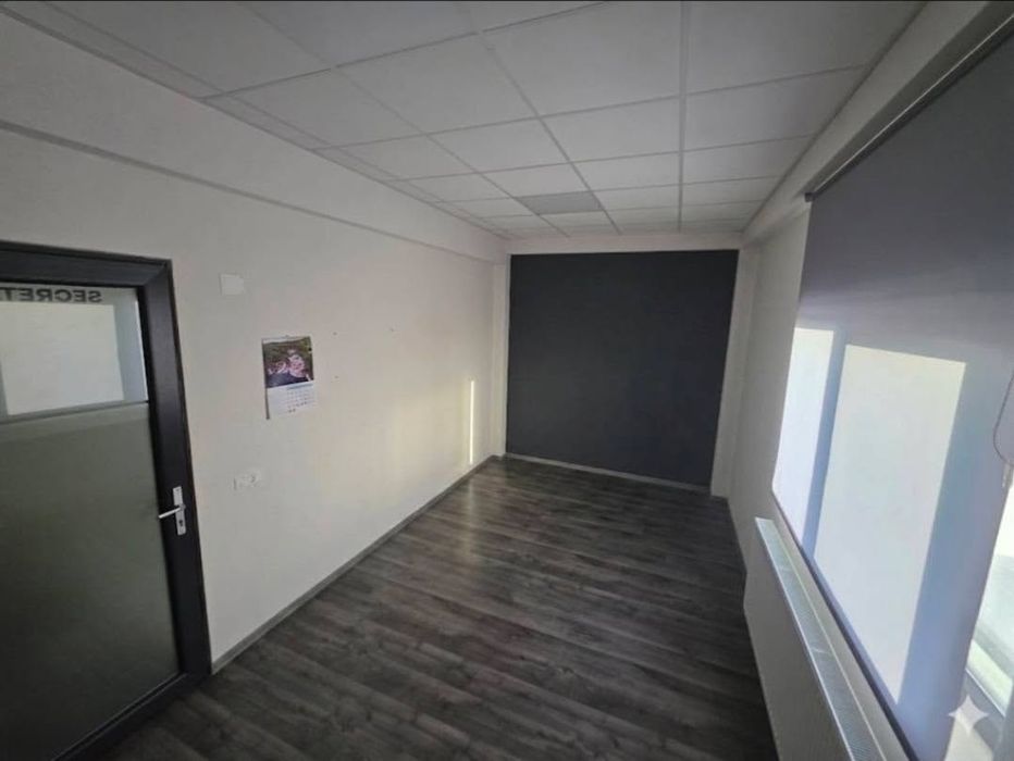 Spatiu Comercial de Închiriat in Titu intre Kaufland si Lidl etajul 1