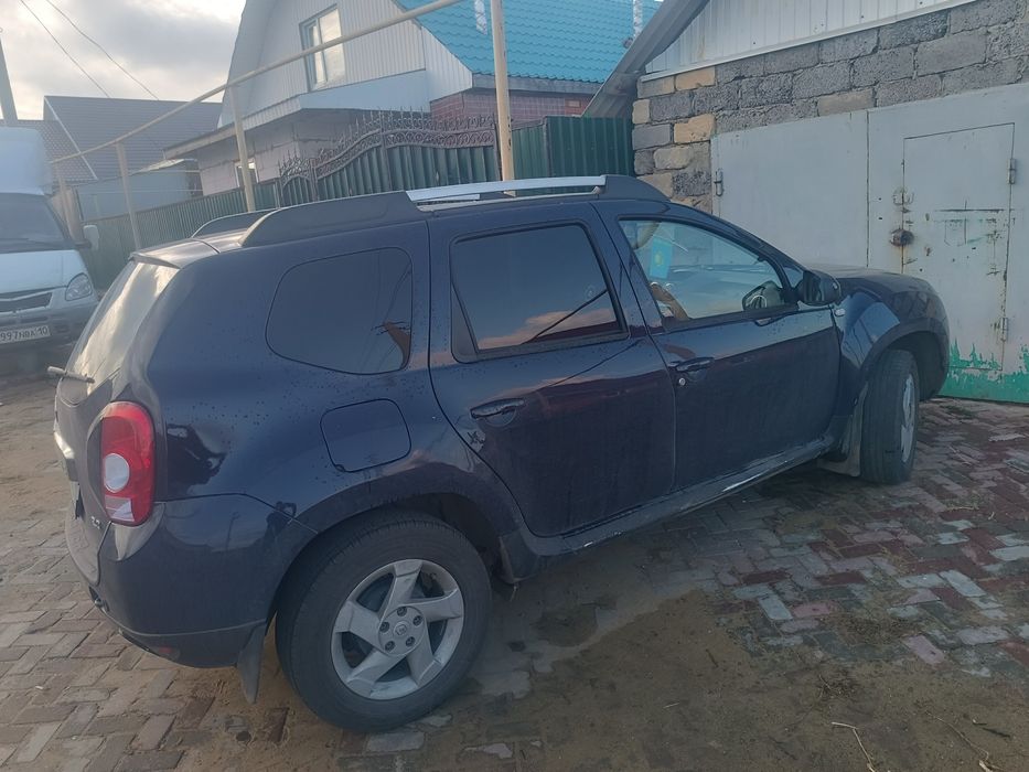 Продам рено дастер