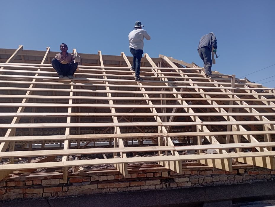 Бригада строителей