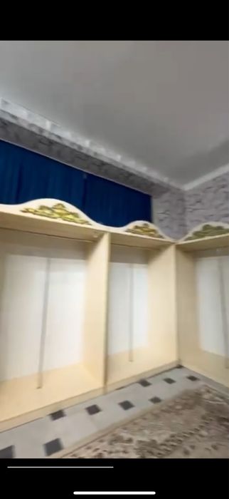 Shkaf mebel yangi holatda