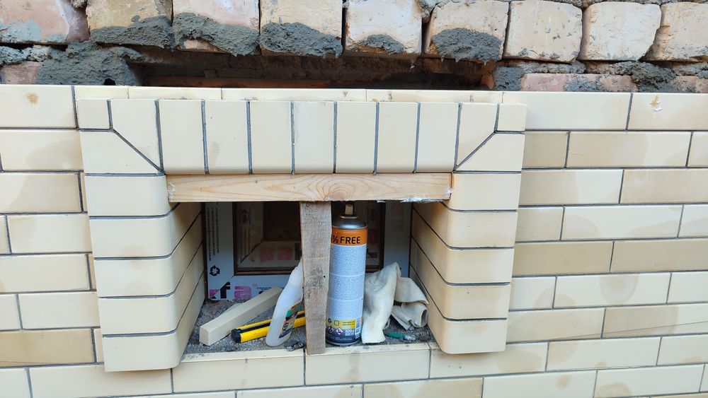 Гишт, кафел, ламинант терамиз