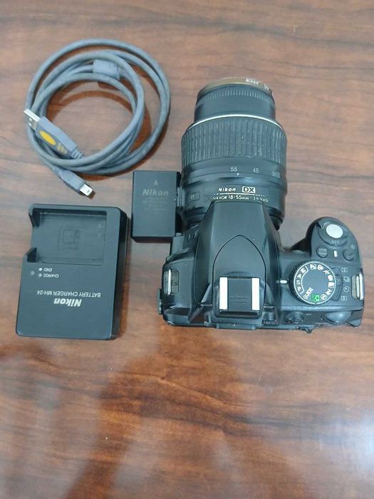 Nikon D3100 fotoaparat