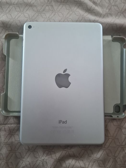 iPad mini 4 Space Gray – 128 GB – Stare excelentă – iOS 15.8.8 (Jailbreak / Dopamine)