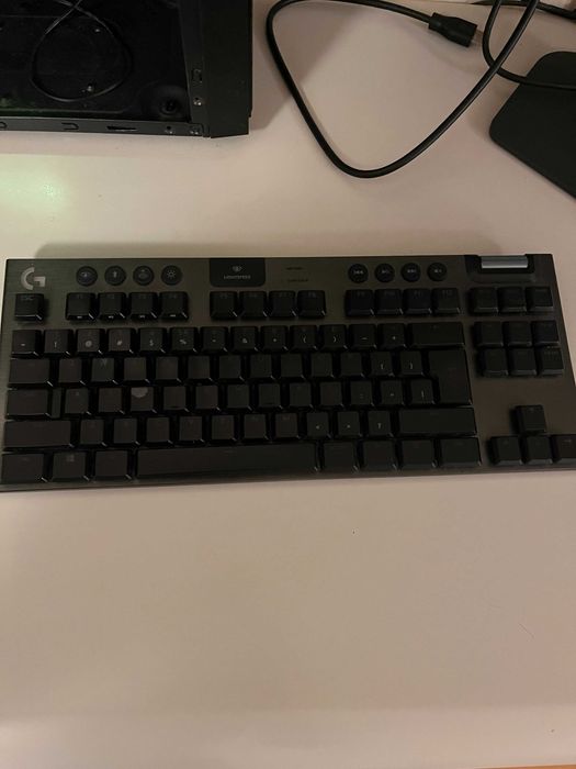 Gaming Setup – Ryzen 5 5600X / RTX 3060 12GB / BenQ ZOWIE 280Hz / Logitech G915 TKL
