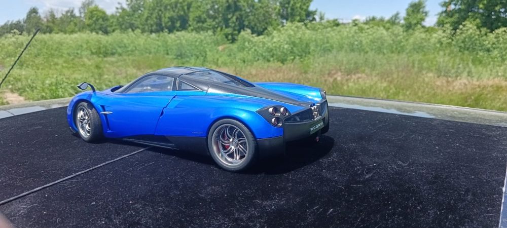 Pagani Huayra autoart