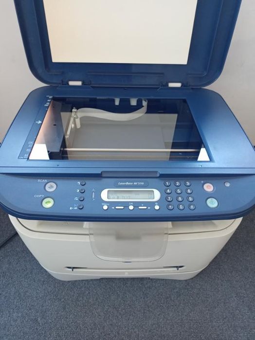 Лазерно мултифункционално устройство Canon Laserbase MF3110