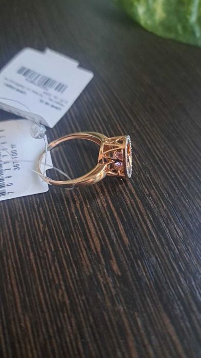 Продам золотое кольцо