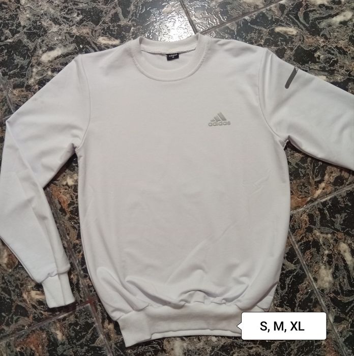 Tricouri cu mânecă lungă Adidas din bumbac .