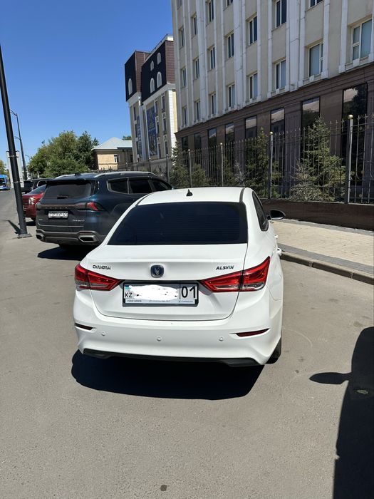 Срочно, срочно , срочно!Продам новый автомобиль