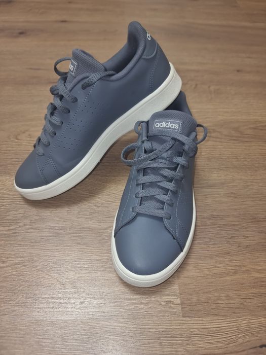 Adidași ADIDAS noi nr 40