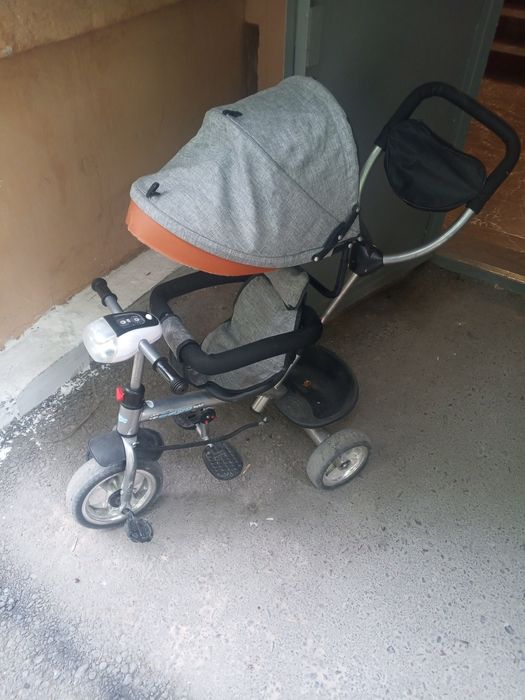 Продается б/у велоколяска