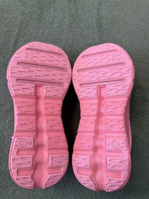 Pantofi On Cloud 36 noi new