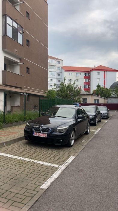 Locuri de parcare private zona Mall Strada Izvoarelor Nr.2